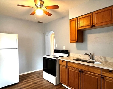 1603 E 29th Avenue - Photo Thumbnail 11