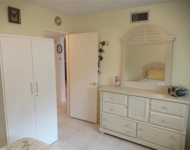 2441 Persian Drive - Photo Thumbnail 9
