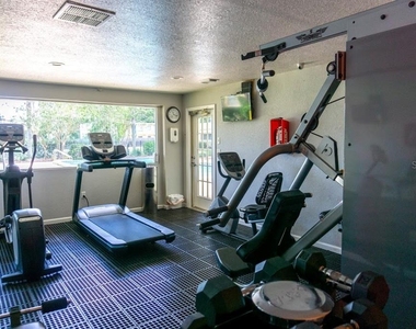 638 Golden Raintree Place - Photo Thumbnail 14
