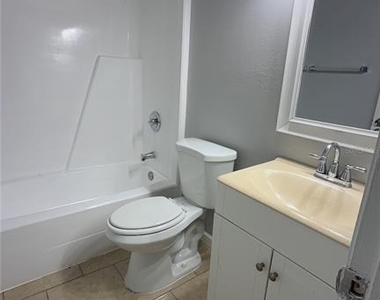 638 Golden Raintree Place - Photo Thumbnail 8
