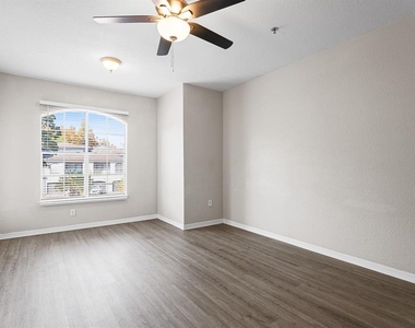 8513 Lucuya Way - Photo Thumbnail 4