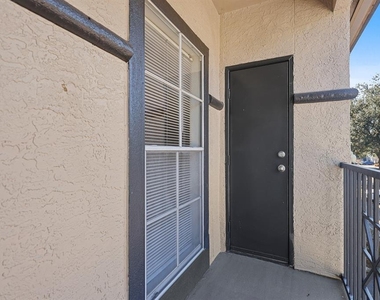 8513 Lucuya Way - Photo Thumbnail 15