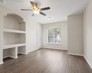 8513 Lucuya Way - Photo Thumbnail 3