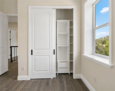 1348 San Christopher Drive - Photo Thumbnail 24