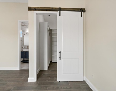 1348 San Christopher Drive - Photo Thumbnail 32