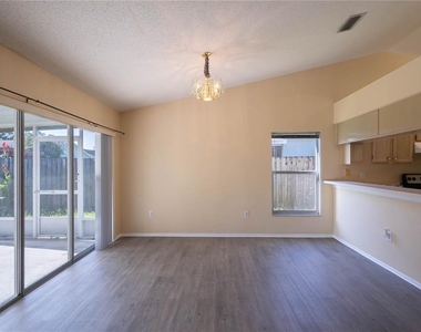 12916 Brant Tree Drive - Photo Thumbnail 11