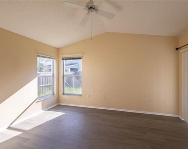 12916 Brant Tree Drive - Photo Thumbnail 16