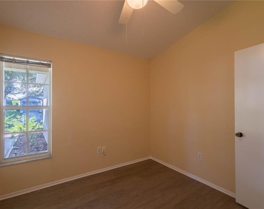 12916 Brant Tree Drive - Photo Thumbnail 23