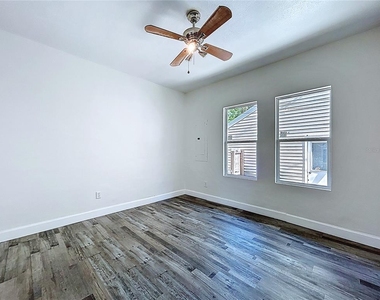 313 Jefferson Avenue S - Photo Thumbnail 14