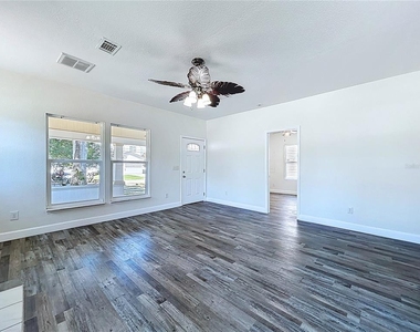 313 Jefferson Avenue S - Photo Thumbnail 9