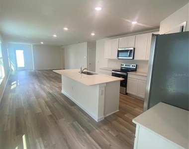 11486 Memorial Drive - Photo Thumbnail 1