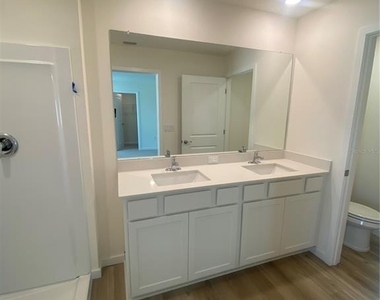 11486 Memorial Drive - Photo Thumbnail 6
