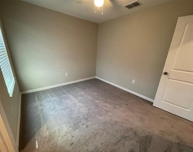 3904 Wild Senna Boulevard - Photo Thumbnail 11