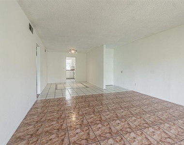 7517 Abonado Road - Photo Thumbnail 12