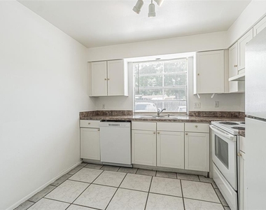 7517 Abonado Road - Photo Thumbnail 6