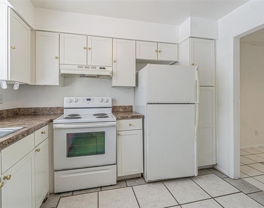7517 Abonado Road - Photo Thumbnail 4