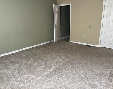 3803 Hampstead Lane - Photo Thumbnail 13
