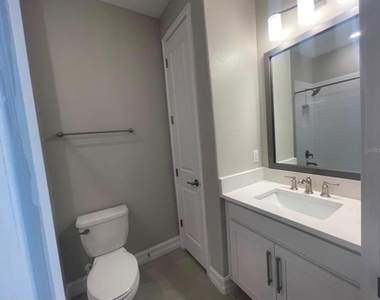 4596 Almada Lane - Photo Thumbnail 8