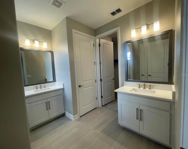 4596 Almada Lane - Photo Thumbnail 14