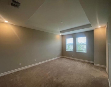 4596 Almada Lane - Photo Thumbnail 13