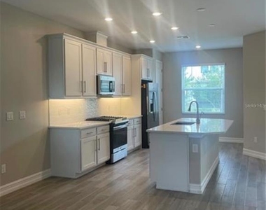 4596 Almada Lane - Photo Thumbnail 5