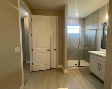 4596 Almada Lane - Photo Thumbnail 15