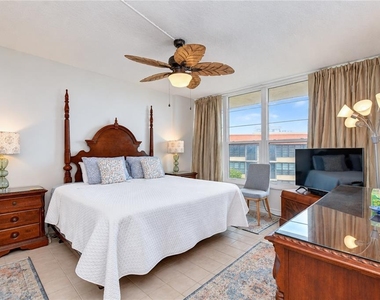 17580 Gulf Boulevard - Photo Thumbnail 22
