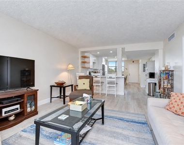 17580 Gulf Boulevard - Photo Thumbnail 19