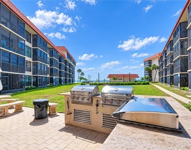 17580 Gulf Boulevard - Photo Thumbnail 42