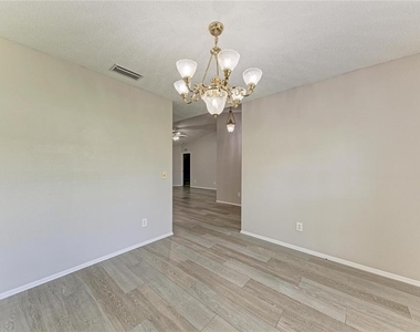 11855 Dunster Lane - Photo Thumbnail 15