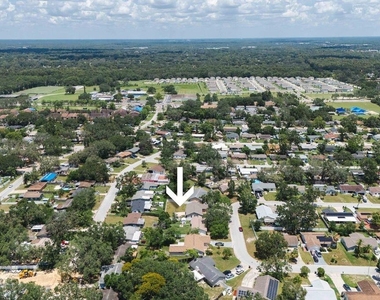 7504 N Sanibel Circle - Photo Thumbnail 7