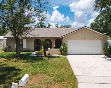 7504 N Sanibel Circle - Photo Thumbnail 21