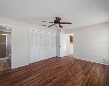 7504 N Sanibel Circle - Photo Thumbnail 31