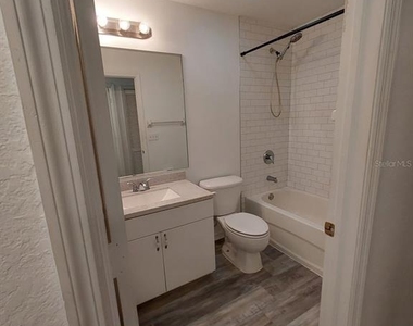 557 Windermere Drive - Photo Thumbnail 12
