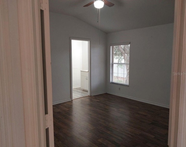 557 Windermere Drive - Photo Thumbnail 18