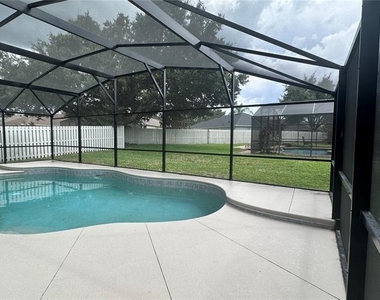12824 Hunters Vista Boulevard - Photo Thumbnail 5