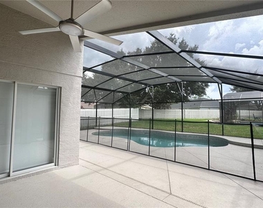 12824 Hunters Vista Boulevard - Photo Thumbnail 6