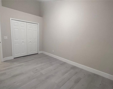 12824 Hunters Vista Boulevard - Photo Thumbnail 28