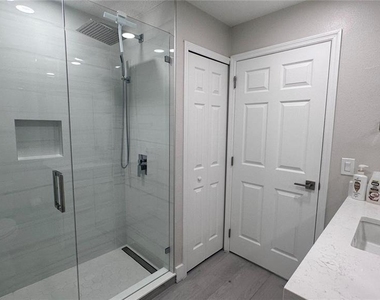12824 Hunters Vista Boulevard - Photo Thumbnail 23