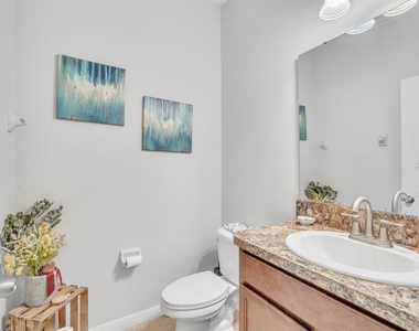 3256 Rodrick Circle - Photo Thumbnail 15