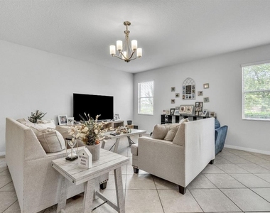 3256 Rodrick Circle - Photo Thumbnail 8