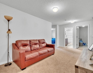 3256 Rodrick Circle - Photo Thumbnail 17