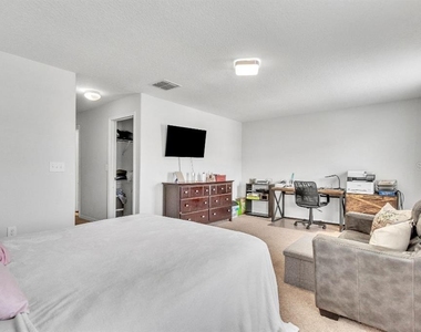 3256 Rodrick Circle - Photo Thumbnail 21