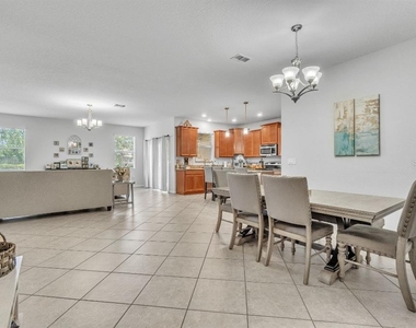 3256 Rodrick Circle - Photo Thumbnail 10