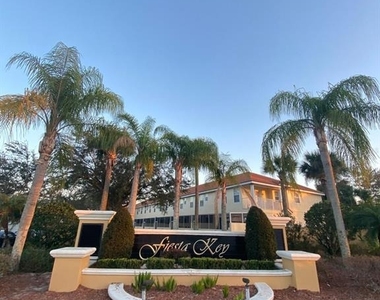 1308 S Beach Circle - Photo Thumbnail 23