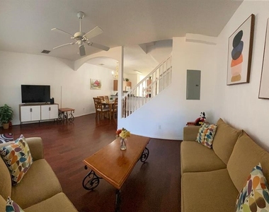 1308 S Beach Circle - Photo Thumbnail 3
