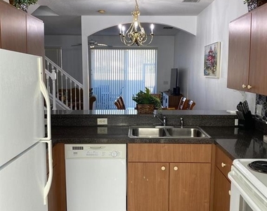 1308 S Beach Circle - Photo Thumbnail 9
