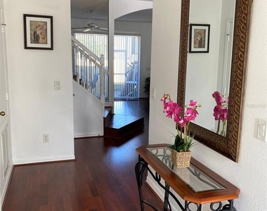 1308 S Beach Circle - Photo Thumbnail 11