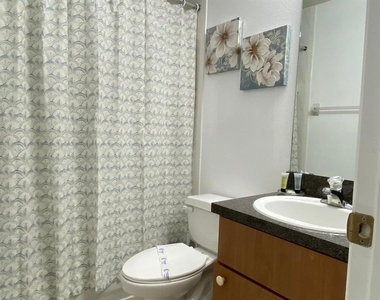 1308 S Beach Circle - Photo Thumbnail 19