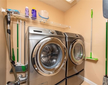 12208 Wild Iris Way - Photo Thumbnail 5